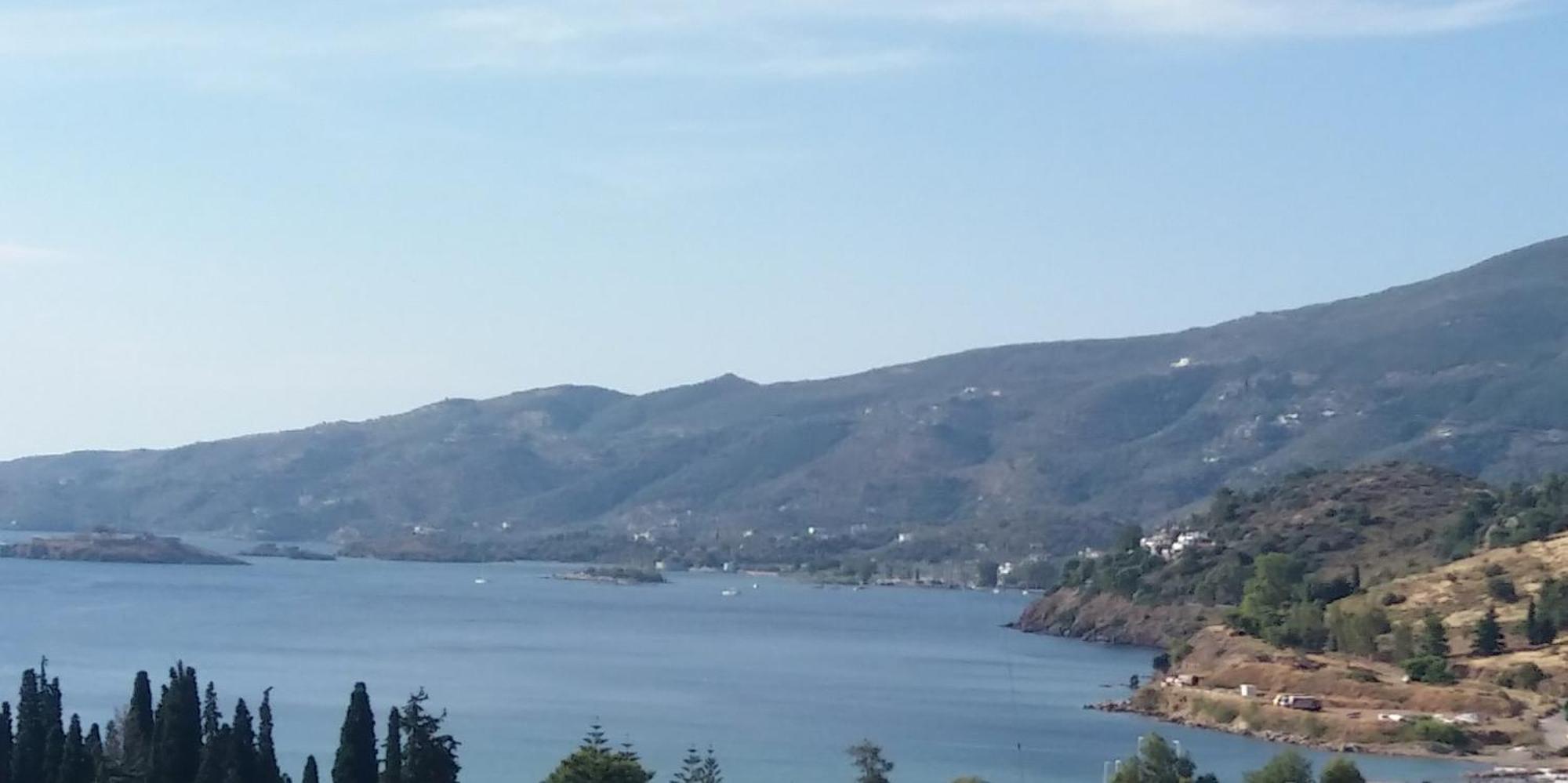 Forest & Sea Apartment Poros Town Exteriör bild